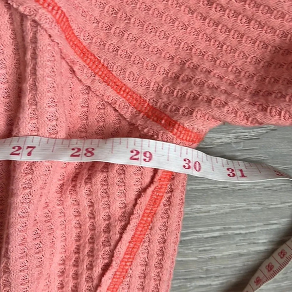 Free People We The Free Peach Thermal Lovin Leopard Thermal Top Print Cuffs - Picture 8 of 9